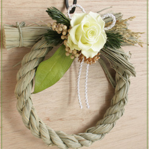 新緑のような爽やかな若草色のお正月飾り・しめ縄飾り しめ飾り お正月