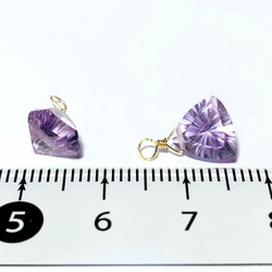 【天然石チャーム】宝石質ピンクアメジスト　14kgf　トライアングル　1個 　ハンドメイド素材 5枚目の画像