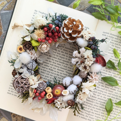 ドライフラワーリース〜木の実いっぱいリース゜・*:.。❁ 森の木の実の