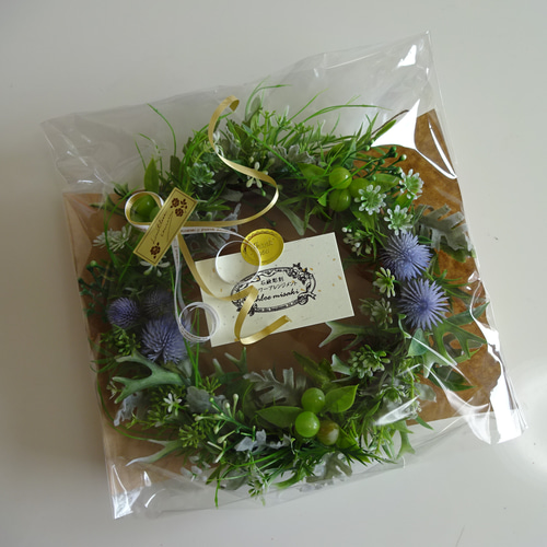 クリスマスリース(野いばらの実＆ナンキンハゼの実） プリザーブド