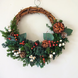 クリスマスリース(野いばらの実＆ナンキンハゼの実） プリザーブド