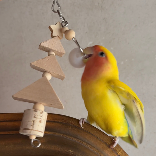 安全で安心《クリスマス限定☆かじりんツリー》✩.*˚鳥おもちゃ インコ
