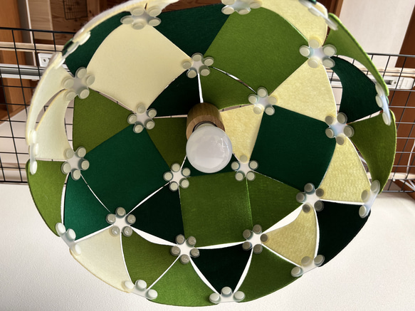 フェルト製ランプシェード　ドーム型　グリーントーン 5枚目の画像