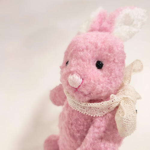 【まーちゃんさま】wooden rabbit ❀ ピンク色のうさぎさん girl まーちゃんさま】wooden rabbit ❀ ピンク色のうさぎさん girl