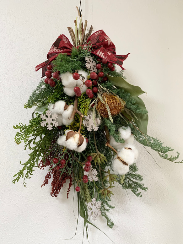 ドライフラワー✩.*˚コットンとサンキライのクリスマススワッグ