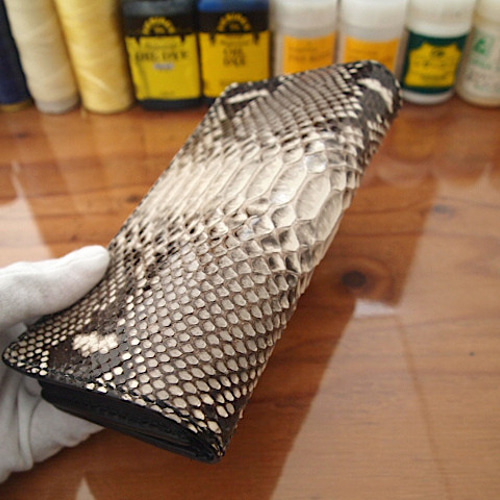 年末大幅値下げトラッドバイソン　長財布　札入れ　新品未使用 楽天市場】蛇革 ダイヤモンドパイソン ZOO(ズー) 篭染め L字ファスナー