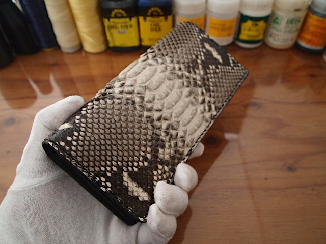 【オーダー】100万円がすっぽり入る手縫いのダイヤモンドパイソン長財布×栃木レザー