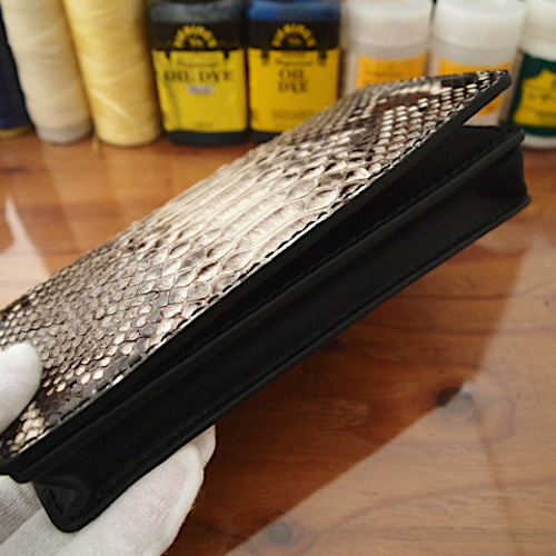 オーダー】100万円がすっぽり入る手縫いのダイヤモンドパイソン長財布