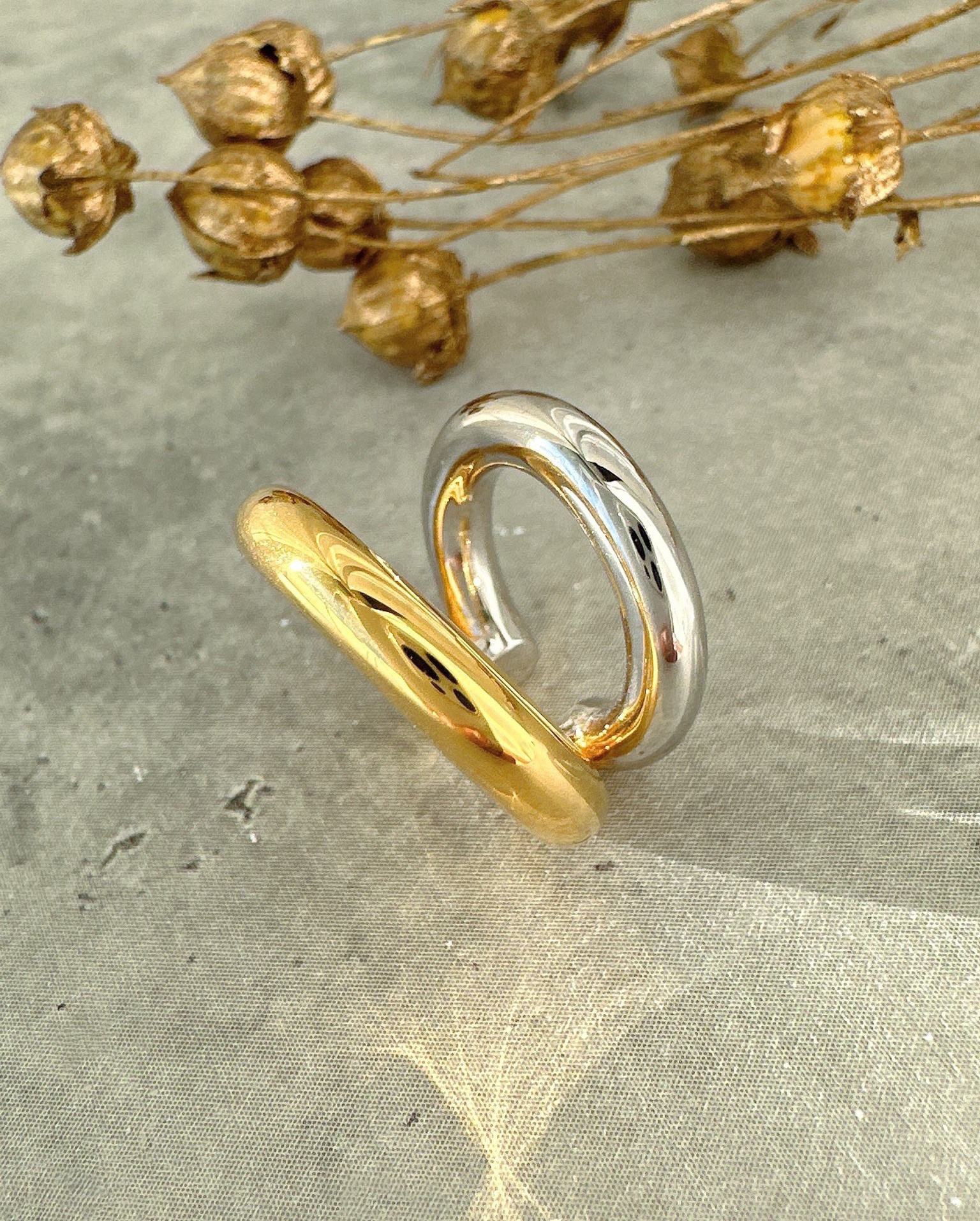 重量感あふれる上質なバイカラーイヤーカフSV925mixcolorE3224F