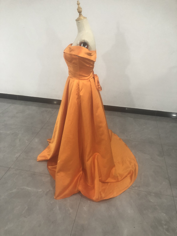 明るいオレンジ　蛍光色オフショルダーカラードレス 編み上げ 抜群のおしゃれ見え/結婚式 ドレス