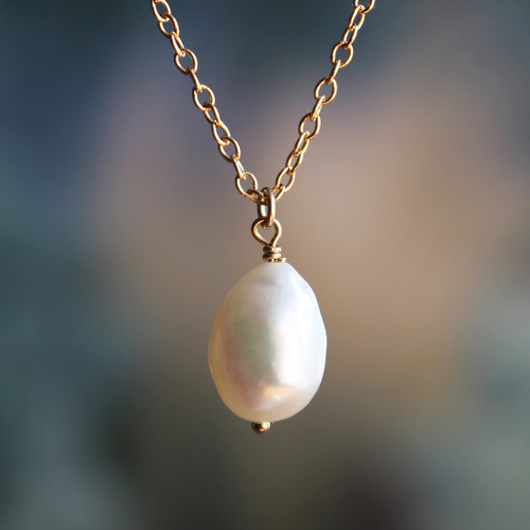 六月誕生石，大號天然珍珠[10mm]項鍊（K14GF）✨ 非常適合畢業典禮、入學典禮等 ✨ 第1張的照片