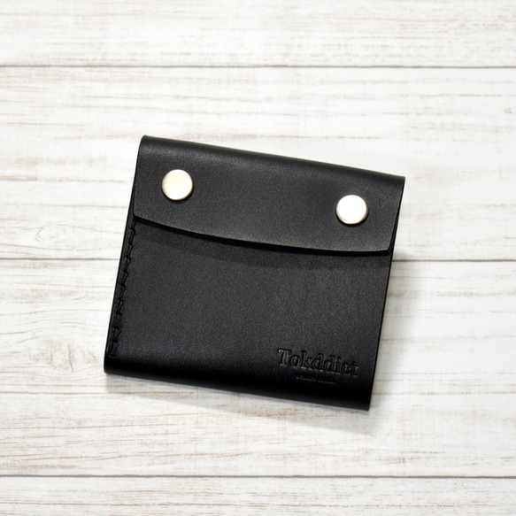 無需折疊即可像零錢包一樣使用的迷你錢包，可存放紙幣。黑色義大利皮革【左手可選】 第1張的照片