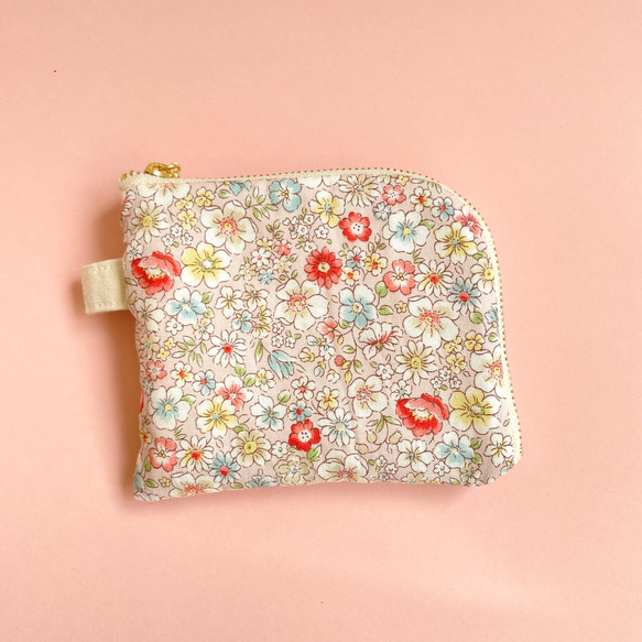 小花柄ピンクのL字ファスナーミニ財布 1枚目の画像