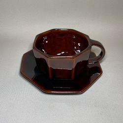 八角形のティーカップ（茶） 2枚目の画像