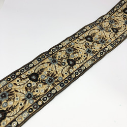 【50cm単位】ベージュグレーブラウンフラワー  インド刺繍リボンハンドメイド材料　りぼん素材 1枚目の画像