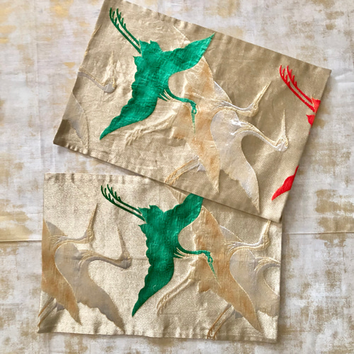 帯のランチョンマット 金に赤と緑の鶴（2枚セット） 撥水加工 着物