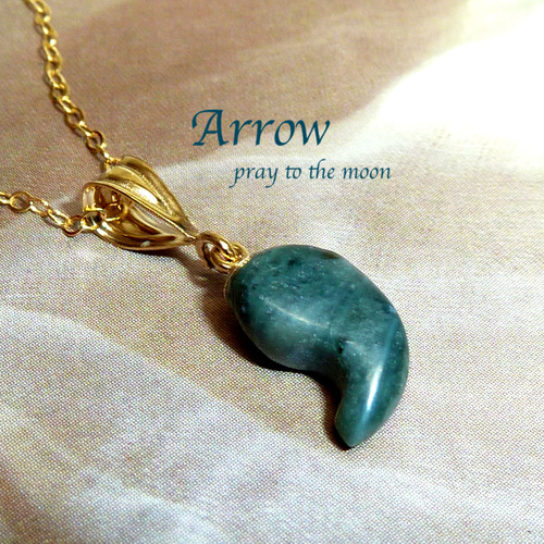 日本の国石＊糸魚川翡翠勾玉ネックレス／濃緑色☆14KGF ネックレス