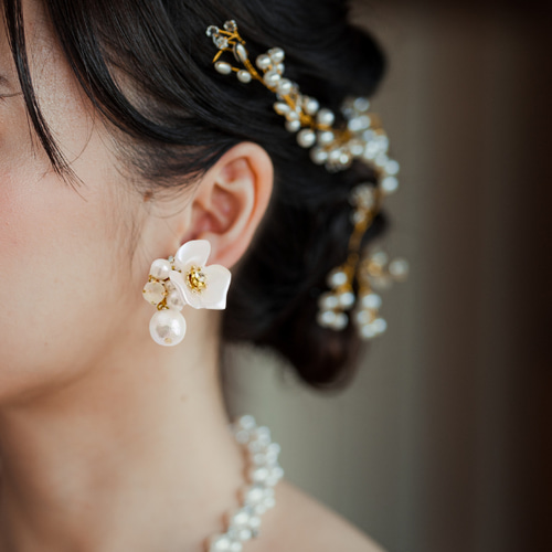 結婚式✨卒業式 パーティにも✨☆メタルと大きめパールの