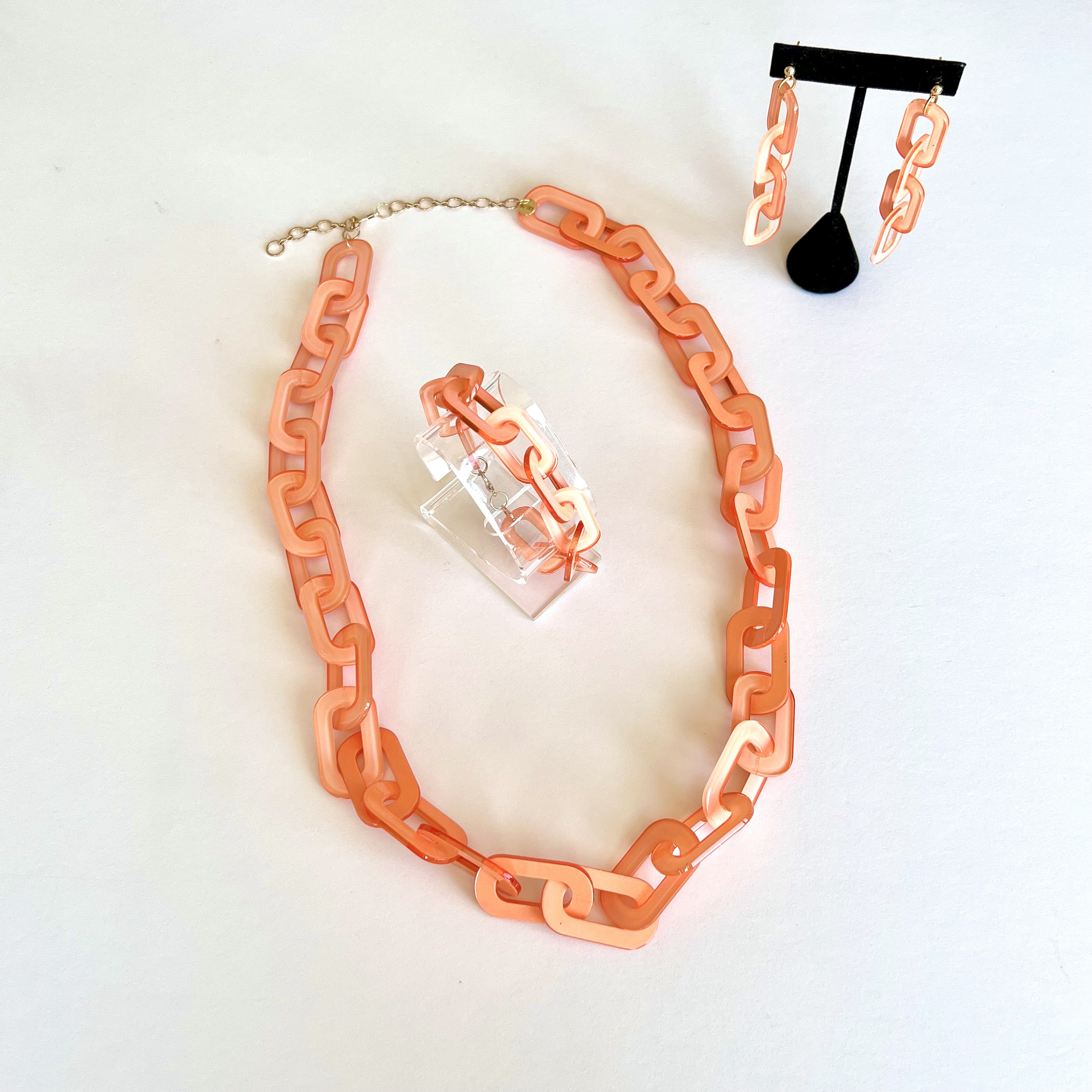 アクリルチェーン　ロングネックレス+ブレスレット＋ピアス　3点セット