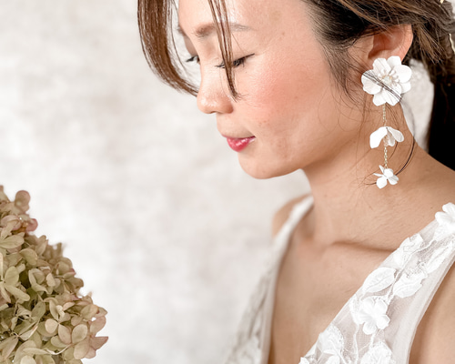 白花3連ピアスブライダル結婚式 ブライダルアクセサリー 白花3連ピアスブライダル結婚式 ブライダルアクセサリー