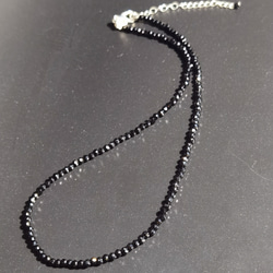 秋の定番ジュエリー 天然黒スピネルカット玉1連 ネックレス ネックレス