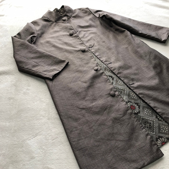 アンティーク大島紬のパッチワークコート　スタンドカラー　リバーシブル　赤龍郷　着物リメイク 8枚目の画像