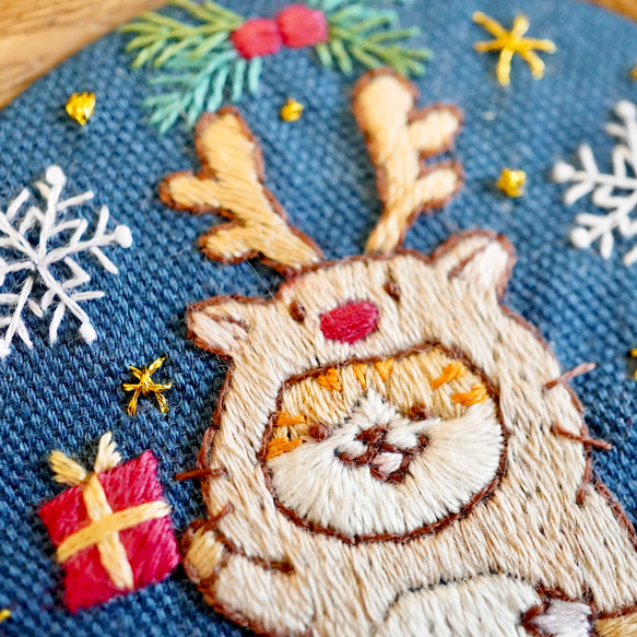 [刺繍キット]クリスマスネコ①トナカイネコ 手刺繍飾り 10枚目の画像