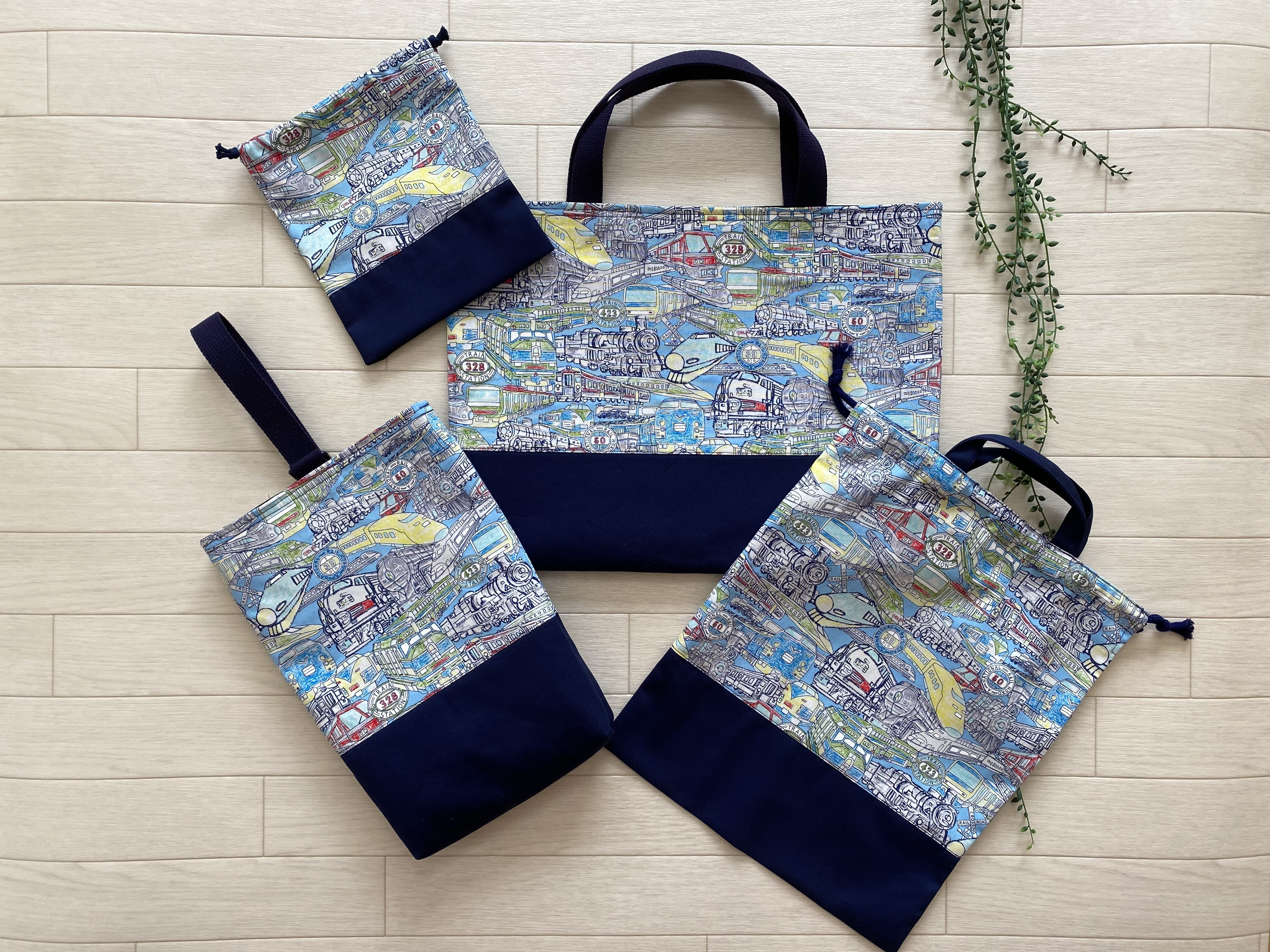 限定1セットのみ！2026入園入学、通園通学グッズ＊電車柄＊レッスンバッグ＊シューズ入れ＊体操服入れ＊歯ブラシコップ入れ