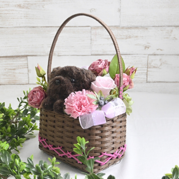 もこペット【茶犬・ピンクバスケット】プリザーブドフラワー 犬 花 犬好き 誕生日 母の日 送別品 お祝い ペット 7枚目の画像
