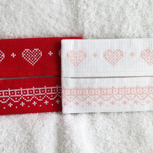 クロスステッチのポケットティッシュケース（ハート柄）・白 その他