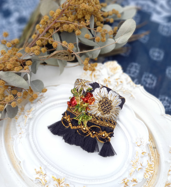 縁起物ざくろ&インド刺繍リボンのポニーフック(吉祥果・ザクロ・柘榴
