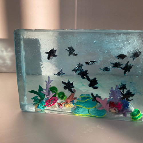 赤ちゃんウミガメたちの初ダイビング〜 その他アート East Studio136