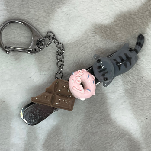 ちびねこキークリップ】鍵 紛失防止 かばん 猫 ねこ プレゼント  