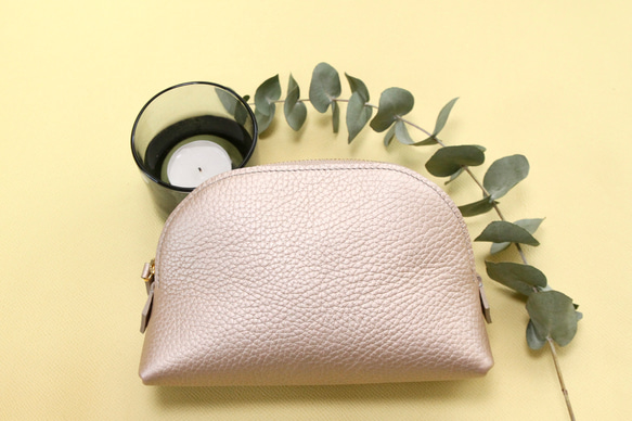 ポーチM トリヨンクレマンス　シャンパンゴールド×ブルー 1枚目の画像