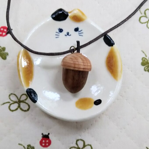 天然木 どんぐりペンダント ネックレス・ペンダント 家具工房 M