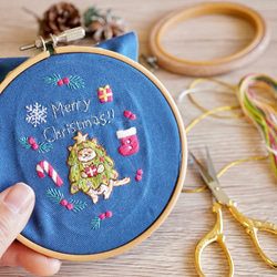 [刺繍キット]クリスマスネコ③ツリーネコ 手刺繍飾り 9枚目の画像