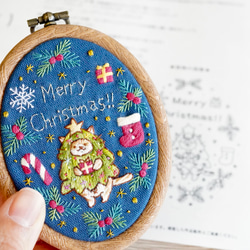 [刺繍キット]クリスマスネコ③ツリーネコ 手刺繍飾り 8枚目の画像