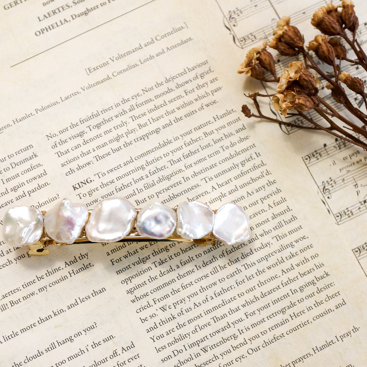 8cm バレッタ 高品質 大ぶり 淡水パール ペタルバロック ホワイト 6粒 4,805円