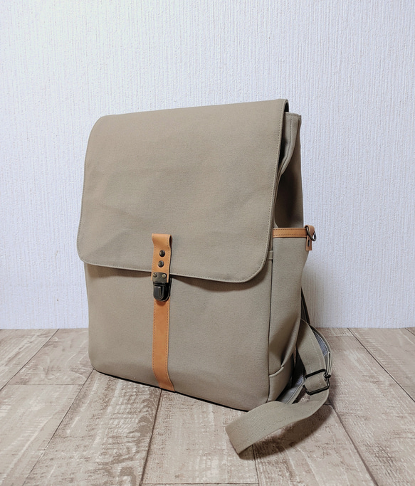 帆布シンプルリュック通勤通学A4対応(サンドベージュ) リュック