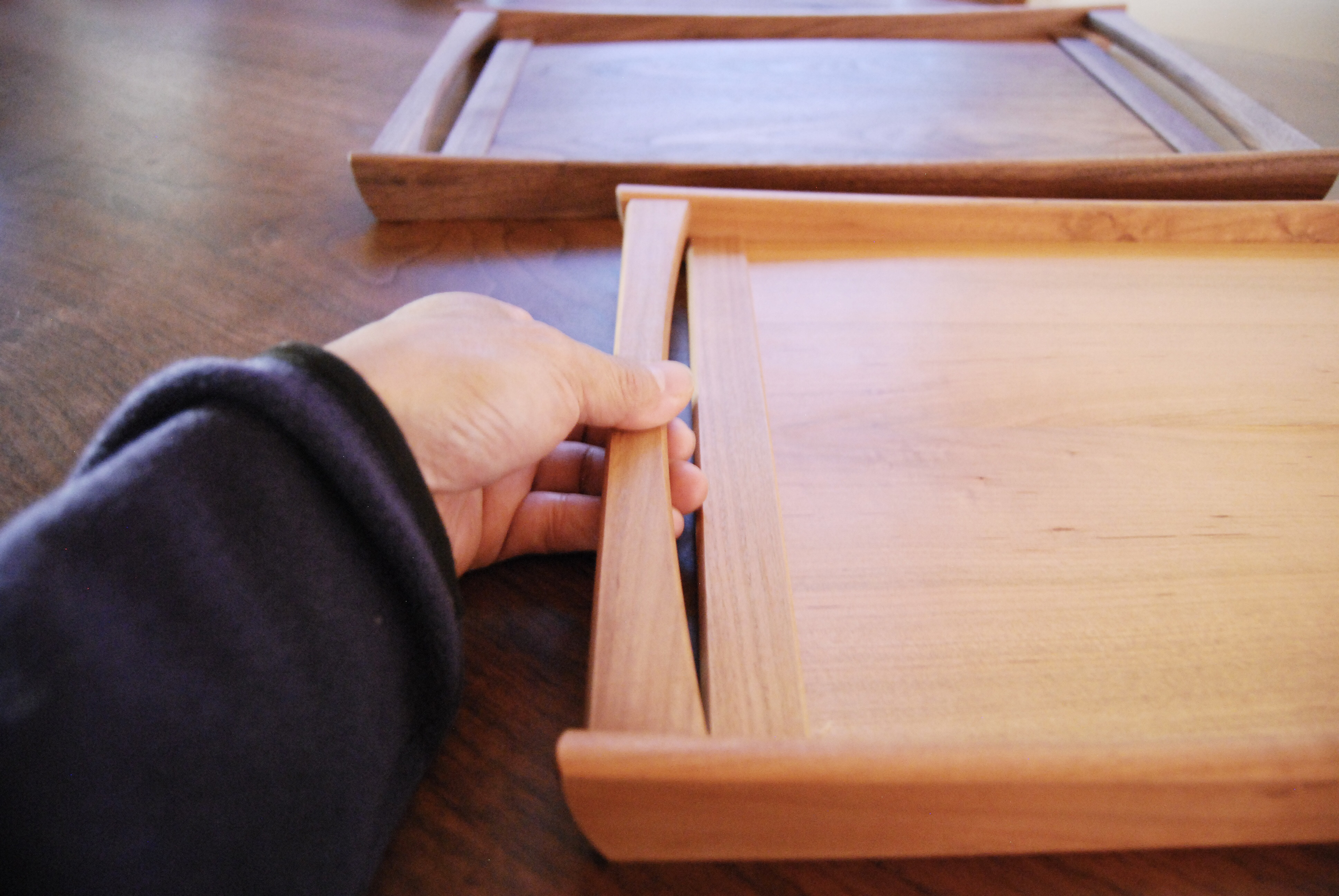 トレー　チェリー材