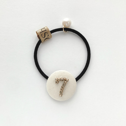 HAIR TIE:「7」誕生月 ビーズ刺繍ヘアゴム ヘアゴム OShiO 通販