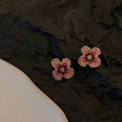 SV925　18K　ピンク　ジルコニア　クリスタル　花　ピアス 4枚目の画像