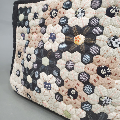 槑さんのハンドメイドバッグ】六角パッチワーク小花ショルダーバッグ