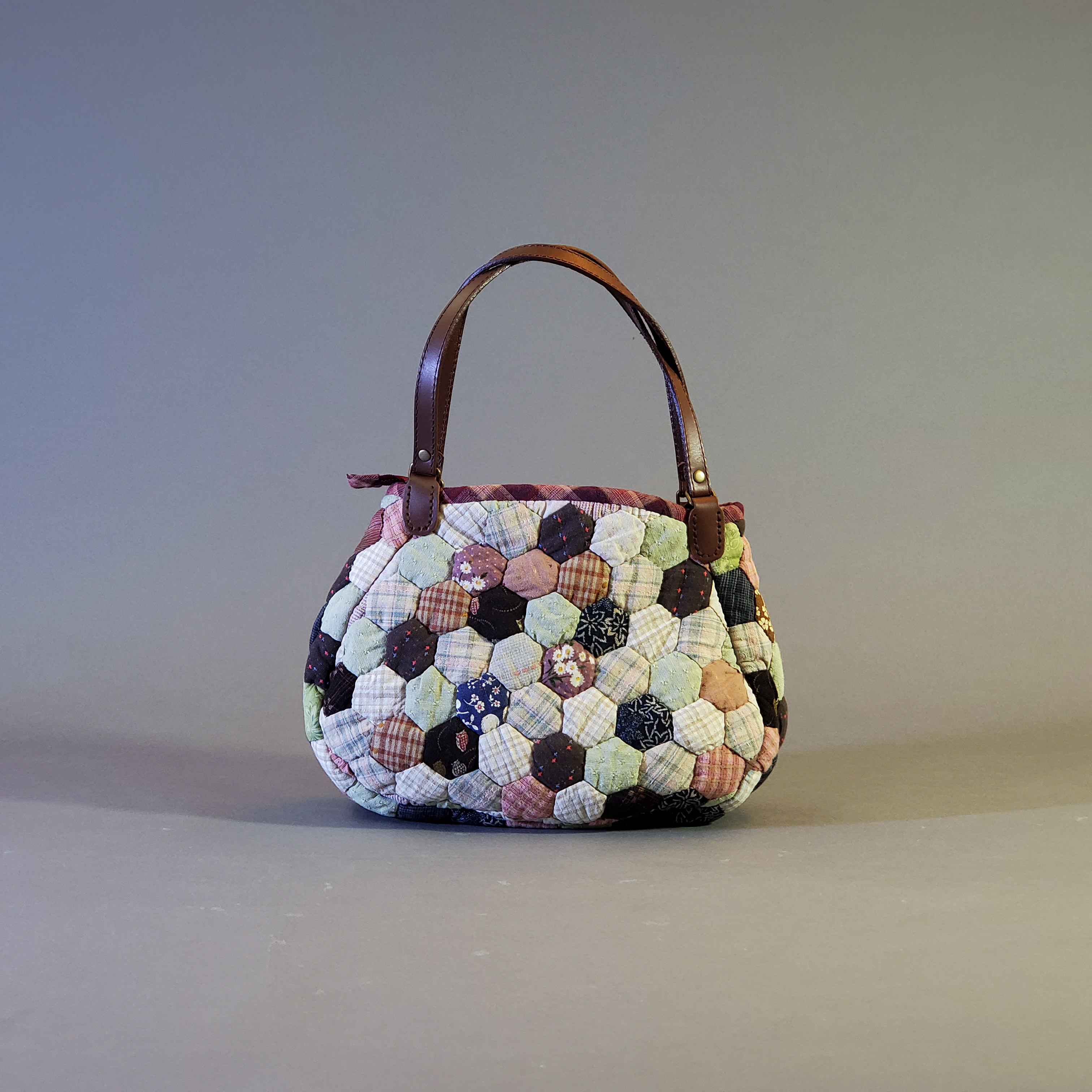 パッチワーク ハンドメイド バッグ パッチワーク トートバッグ ハンドメイド｜Yahoo!フリマ（旧