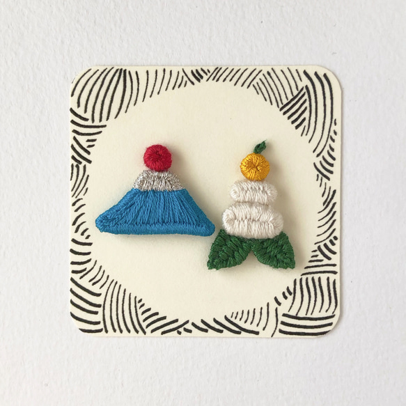 送料無料・耳飾り・鏡餅&ご来光富士山・刺繍 1枚目の画像