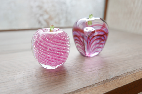 スパイラルピンクのりんご 3枚目の画像