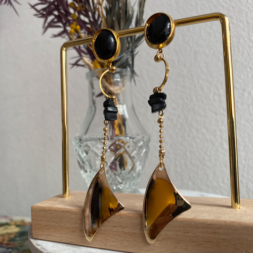 クローバー　オニキス　ゴールド　ピアス スタッドピアス 四葉クローバー ピンクゴールド シルバー ブラック