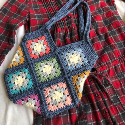 ネイビー トートバッグ 編みぐるみ付き ネイビー トートバッグ 編みぐるみ付き