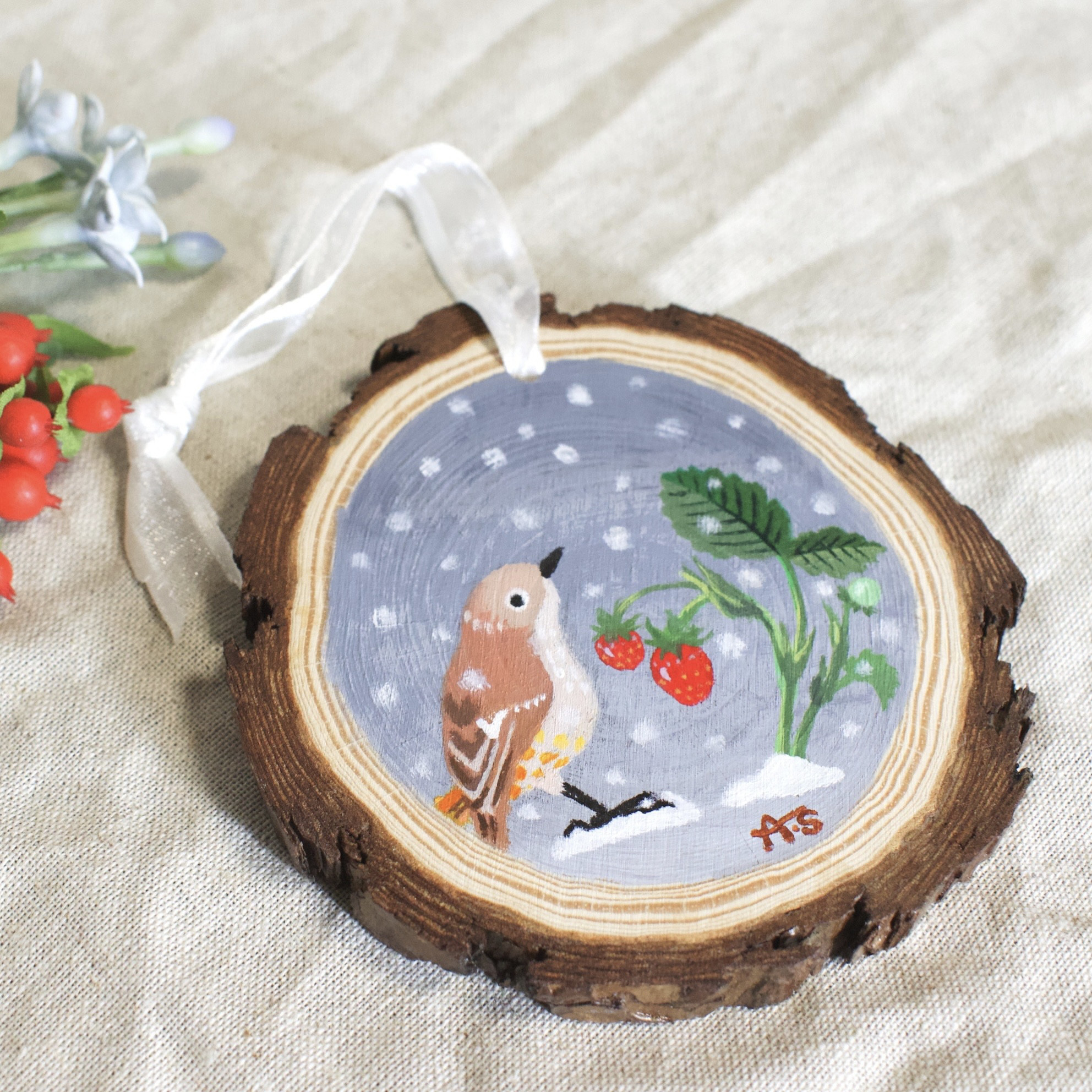 小鳥と苺」 ウッドオーナメント 立体・オブジェ カランコエ雑貨