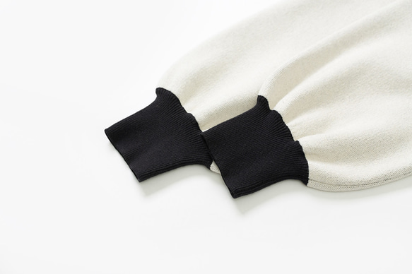 白底黑色花花 秋冬軟糯針織廓形寬鬆洋裝 新中式秋冬曡穿連身裙 第5張的照片